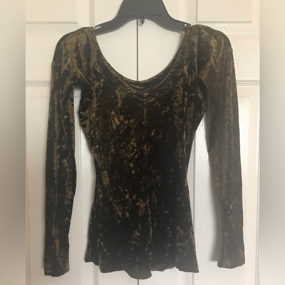 Betsey Johnson fitted top